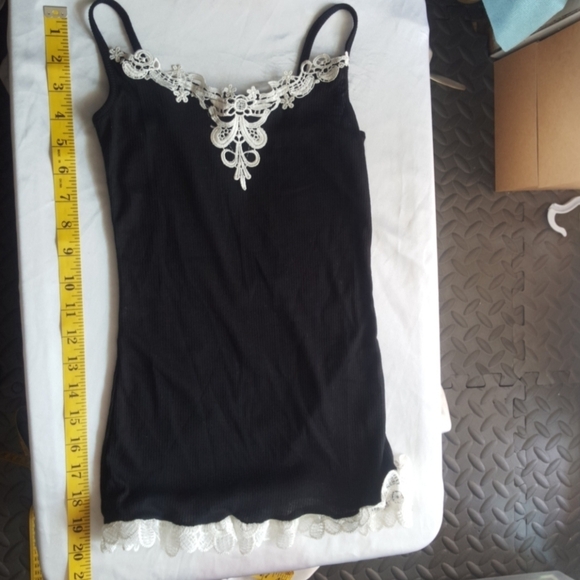 Fashionmia black ribbed lace embroidered tank M - Picture 8 of 8